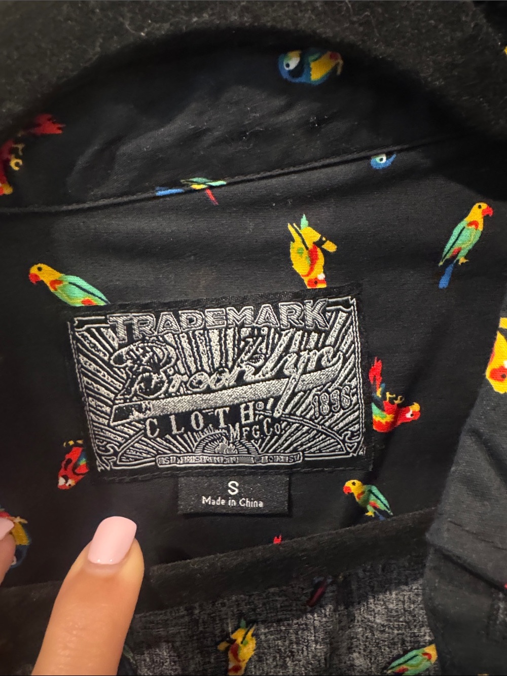 Brooklyn Cloth Black Short-Sleeve Button-Down with Multicolor Parrot Print - Picture 2 of 3
